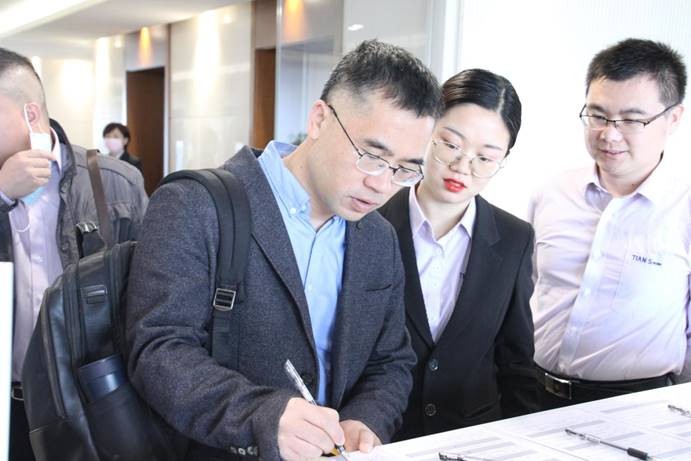 鉴黑担保网(jhdbw)·最具权威唯一维权担保平台