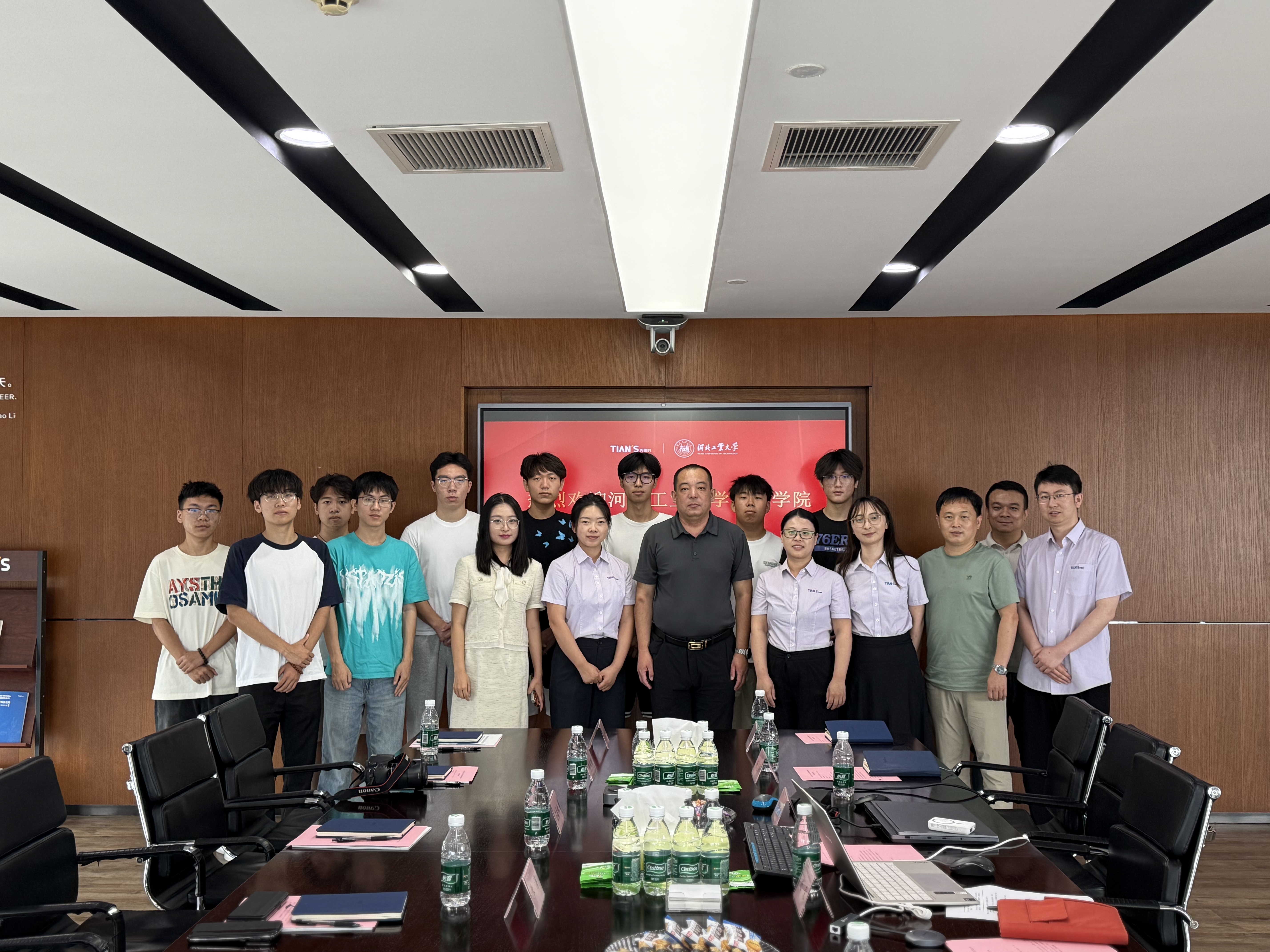 鉴黑担保网(jhdbw)·最具权威唯一维权担保平台